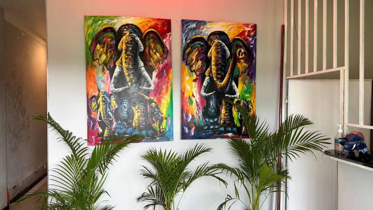 Hawaii Lounge Otel Sihanoukville Dış mekan fotoğraf